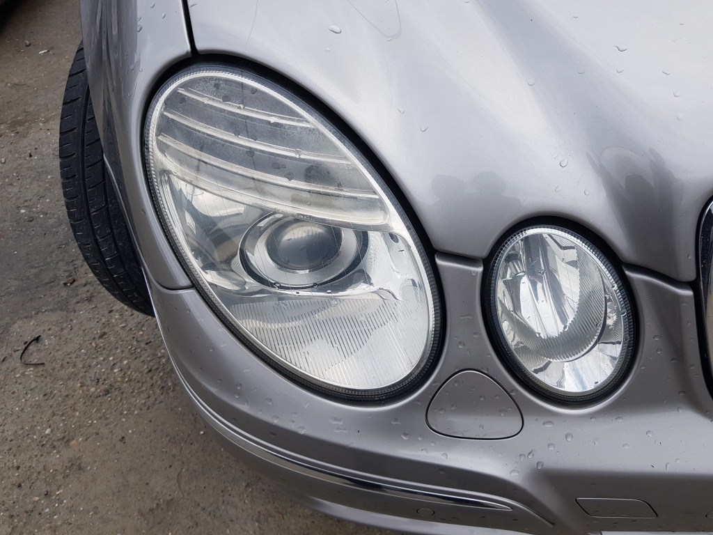 Far dreapta bixenon Mercedes E class w211 facelift