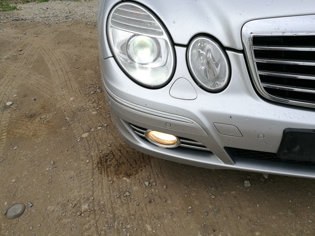 Far dreapta bixenon Mercedes E class w211 facelift