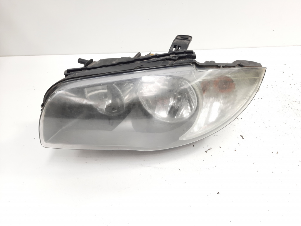 Far dreapta, Bmw 1 (E81, E87) (id:597829)