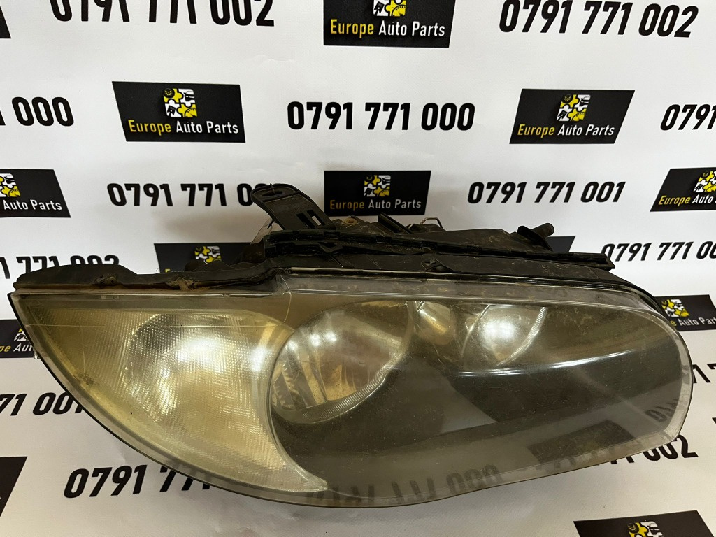Far dreapta BMW seria 1 E87 E81