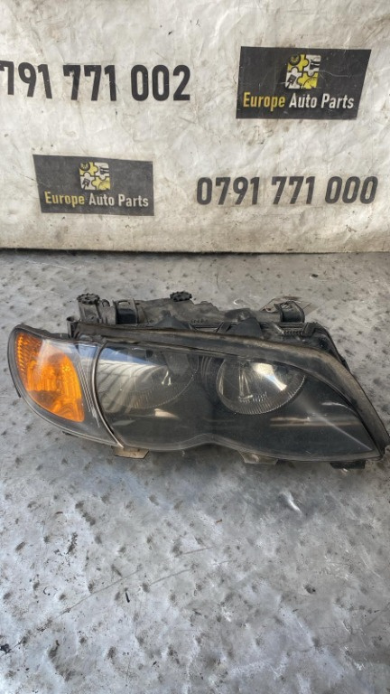Far dreapta BMW seria 3 E46 an 2001