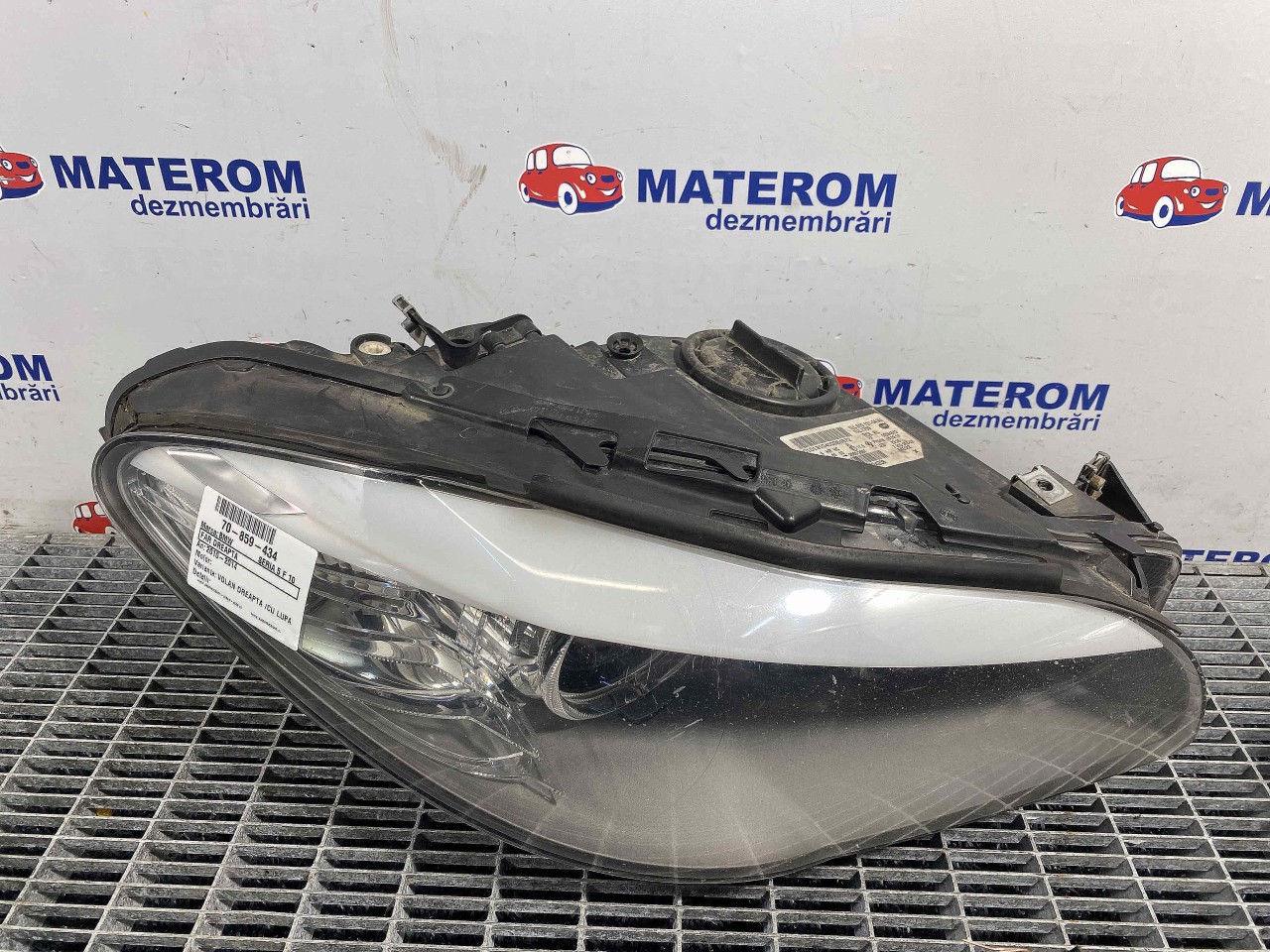 FAR DREAPTA BMW SERIA 5 F 10 - - (2010 2014)