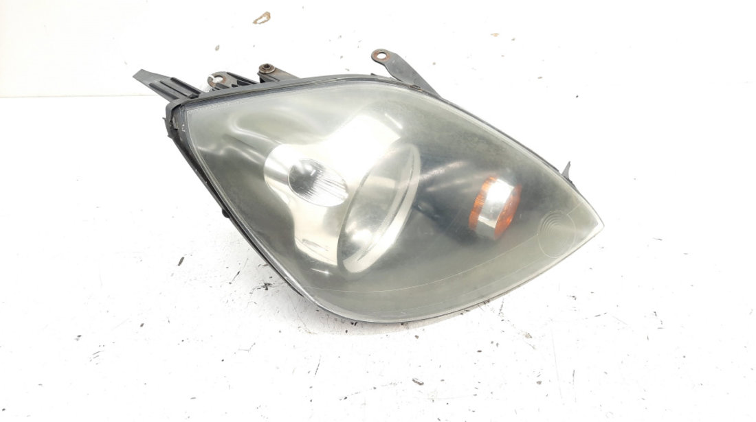 Far dreapta, cod 6S61-13W029-BE, Ford Fiesta 5, facelift (id:530456)