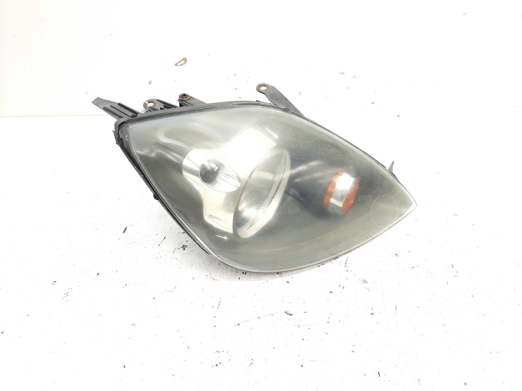 Far dreapta, cod 6S61-13W029-BE, Ford Fiesta 5, facelift (id:530456)