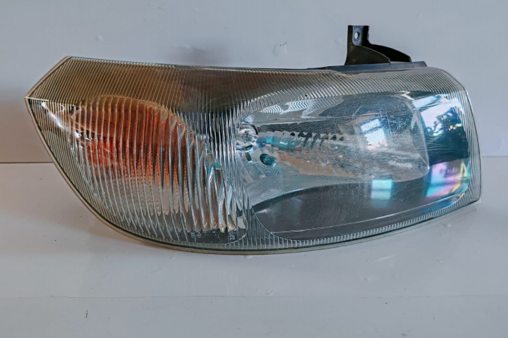 Far dreapta, cod YC1X13100A YC1X13100A Ford Transit 3 [2000 - 2006]