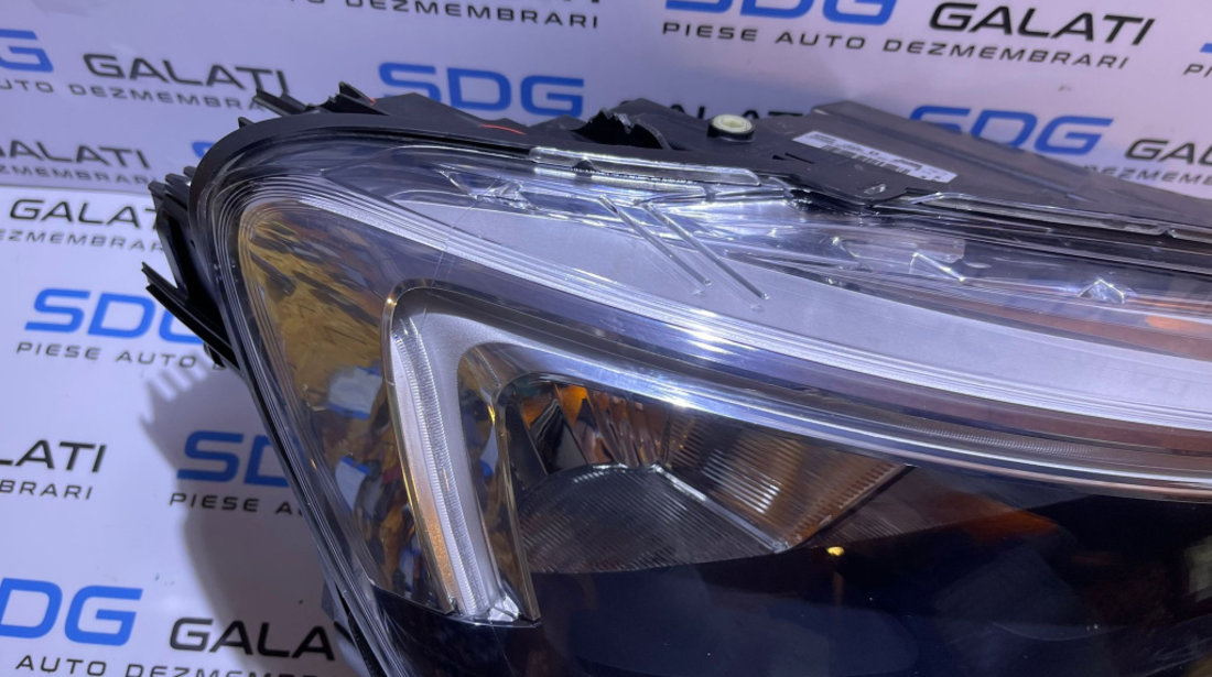 Far Dreapta cu Defect Opel Combo E 2018 - Prezent 90145358