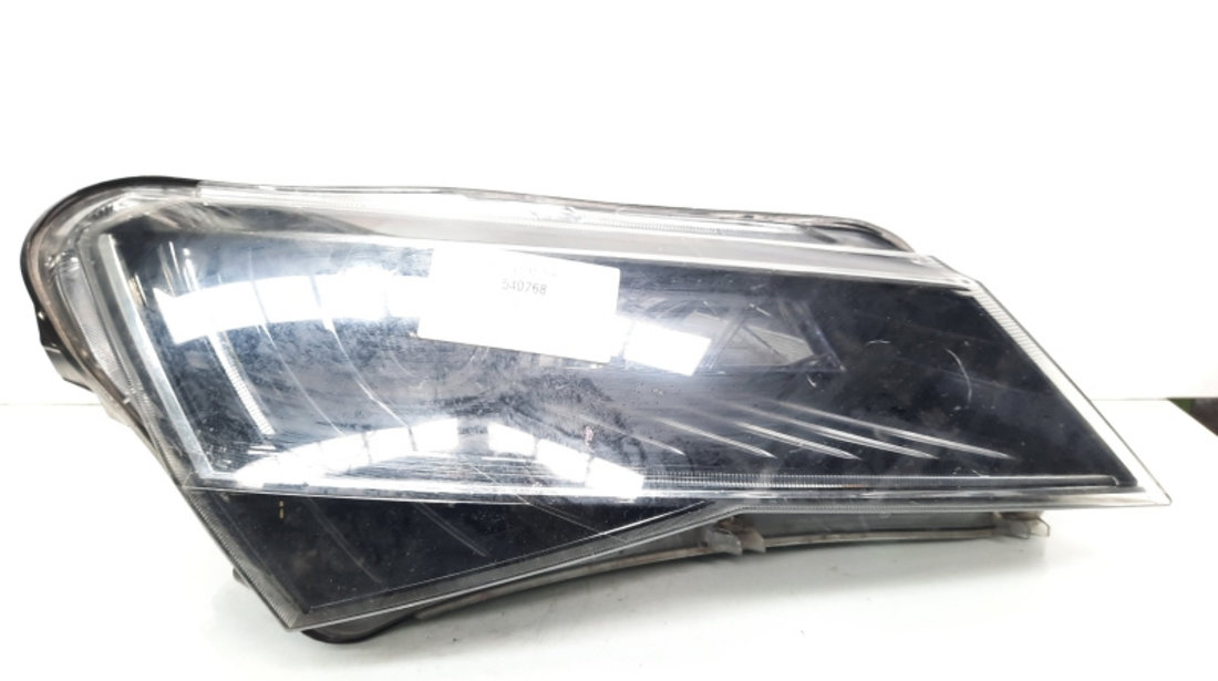 Far dreapta cu lupa bixenon adaptiv led, cod 3V1941916A, Skoda Superb III Combi (3V5) (id:540768)