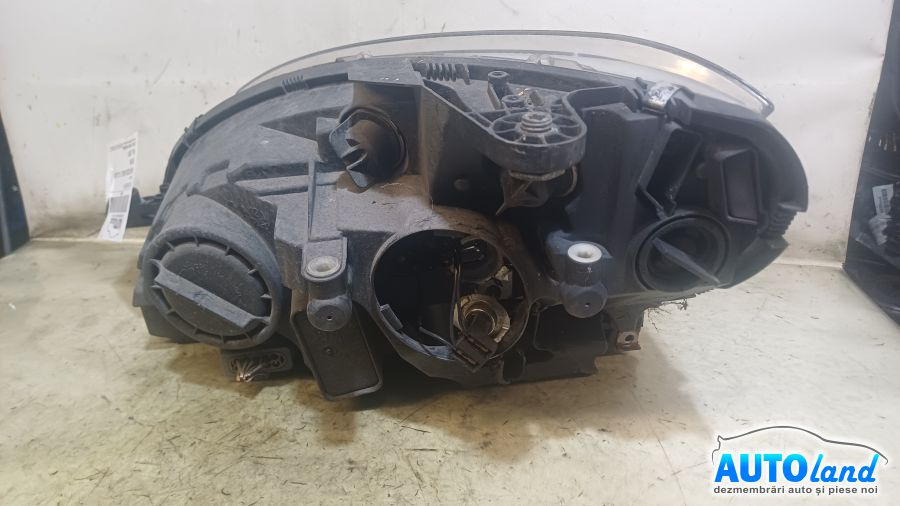 Far Dreapta Cu Lupa Mercedes-Benz C-CLASS W204 2007