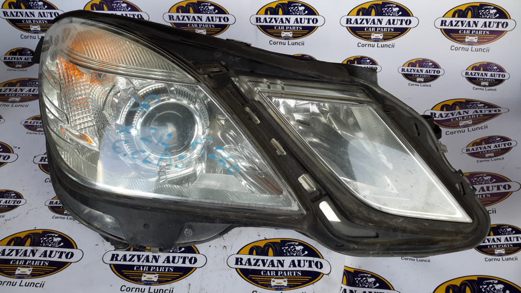 Far dreapta cu lupa Mercedes E-Class 2011, 1LL010800-04
