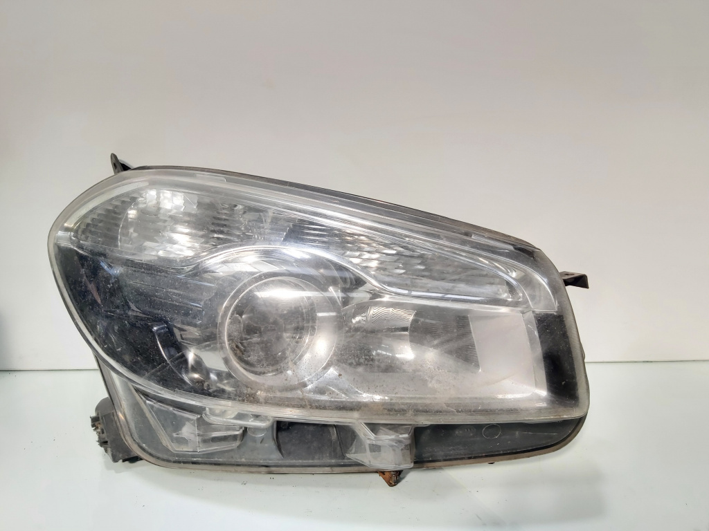 Far dreapta cu lupa, Nissan Qashqai (id:695436)