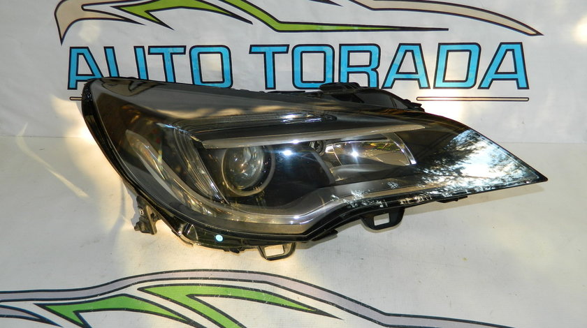 Far dreapta cu lupa Opel Astra K model 2016-2020 cod 7960400000