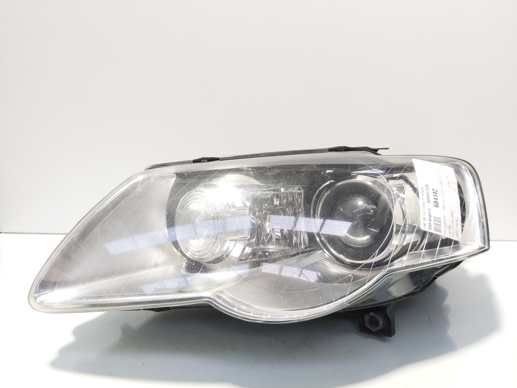 Far dreapta cu lupa si xenon, cod 3C0941753K, Vw Passat (3C2) (id:684342)