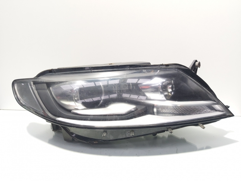 Far dreapta cu lupa si xenon, VW Passat CC (358) (id:676922)