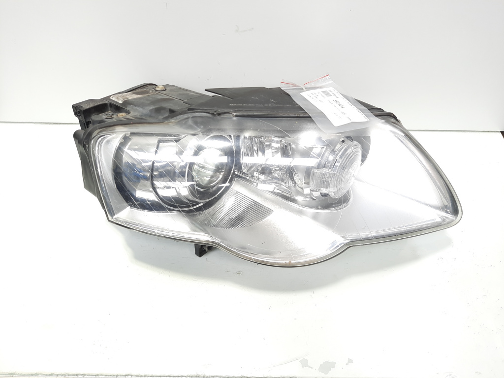Far dreapta cu lupa si xenon, VW Passat Variant (3C5) (id:592104)