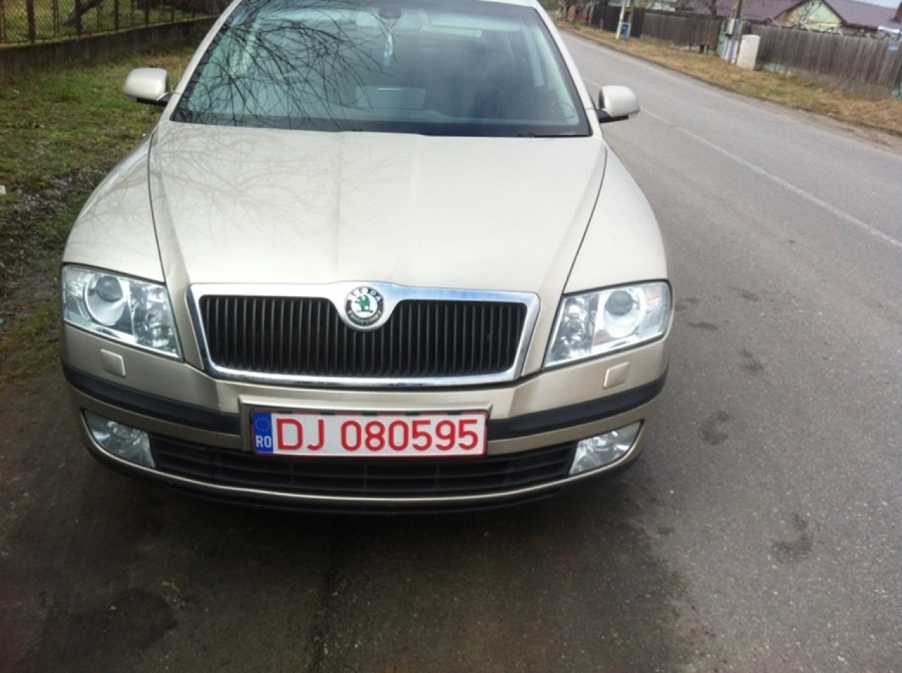 Far dreapta cu lupa skoda octavia 2