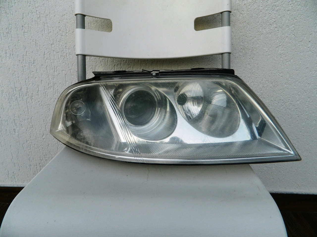 Far dreapta cu lupa  VW Passat B5 model 2001-2004