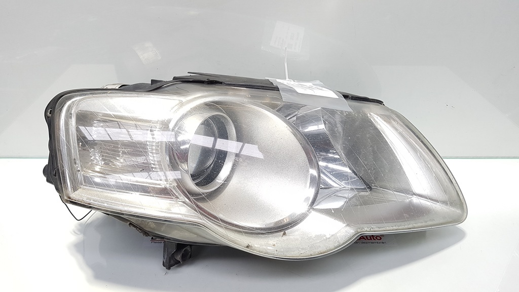 Far dreapta cu lupa, Vw Passat Variant (3C5) cod 3C0941006AD