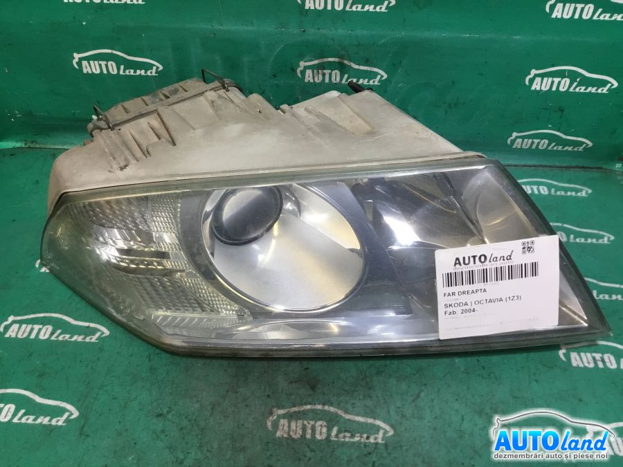 Far Dreapta Cu Lupa, Xenon Skoda OCTAVIA 1Z3 2004