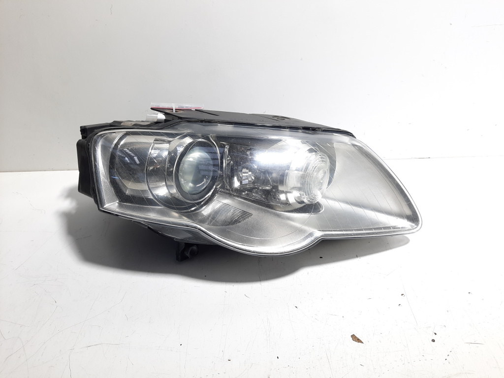 Far dreapta cu xenon, cod 3C0941752G, Vw Passat Variant (3C5) (id:502684)