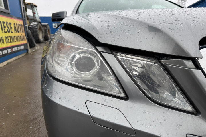 Far dreapta cu Xenon Mercedes-Benz E-Class W212 [2009 - 2013]