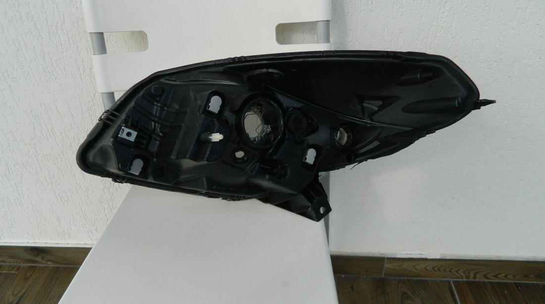 Far dreapta Dacia Sandero model 2008-2012 Original GRI