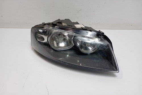 Far dreapta Doua prinderi rupte 8P0941004K Audi A3 8P [2003 - 2005]