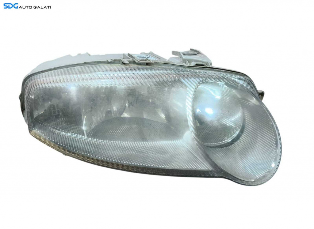 Far Dreapta EUROPA FARA Xenon Alfa Romeo 147 2000 - 2004 Cod 468261960 [L3952]