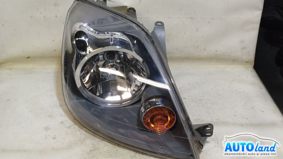 Far Dreapta Facelift Ford FIESTA V JH ,JD 2001
