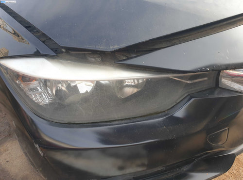 Far Dreapta FARA Xenon BMW Seria 3 F30 F31 2011 - 2015 [K0355]