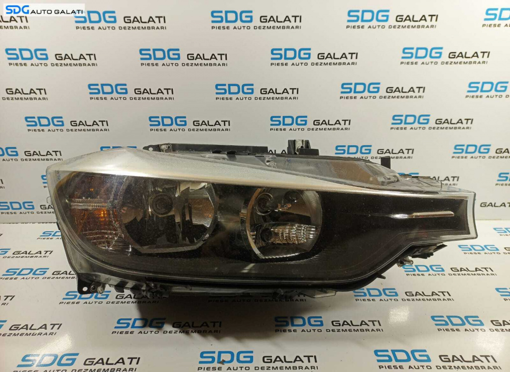 Far Dreapta FARA Xenon BMW Seria 3 F30 F31 2011 - 2015 Cod 7259540 63.11-7259540 [L1948]