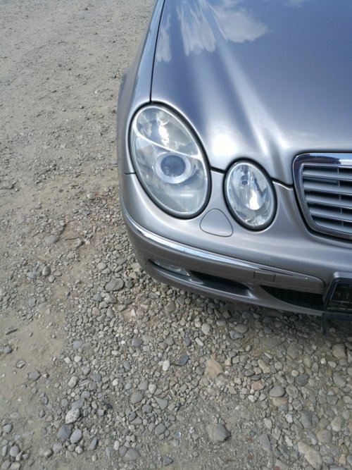 Far dreapta fara xenon Mercedes E220 cdi w211