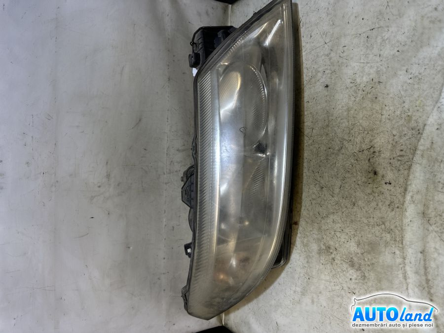 Far Dreapta Fara Xenon, Putin Matuit Renault LAGUNA II BG0/1 2001