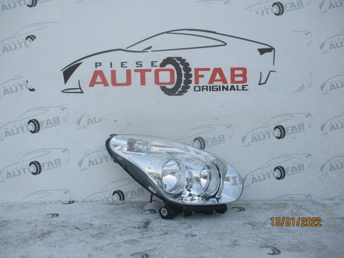 Far dreapta Fiat Doblo an 2010-2011-2012-2013-2014-2015 XU4FZS8Y8V
