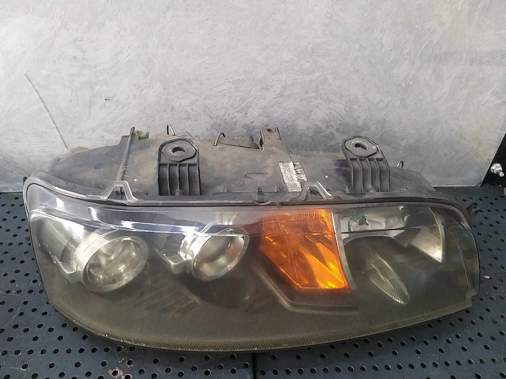 Far dreapta fiat punto 188 89100453