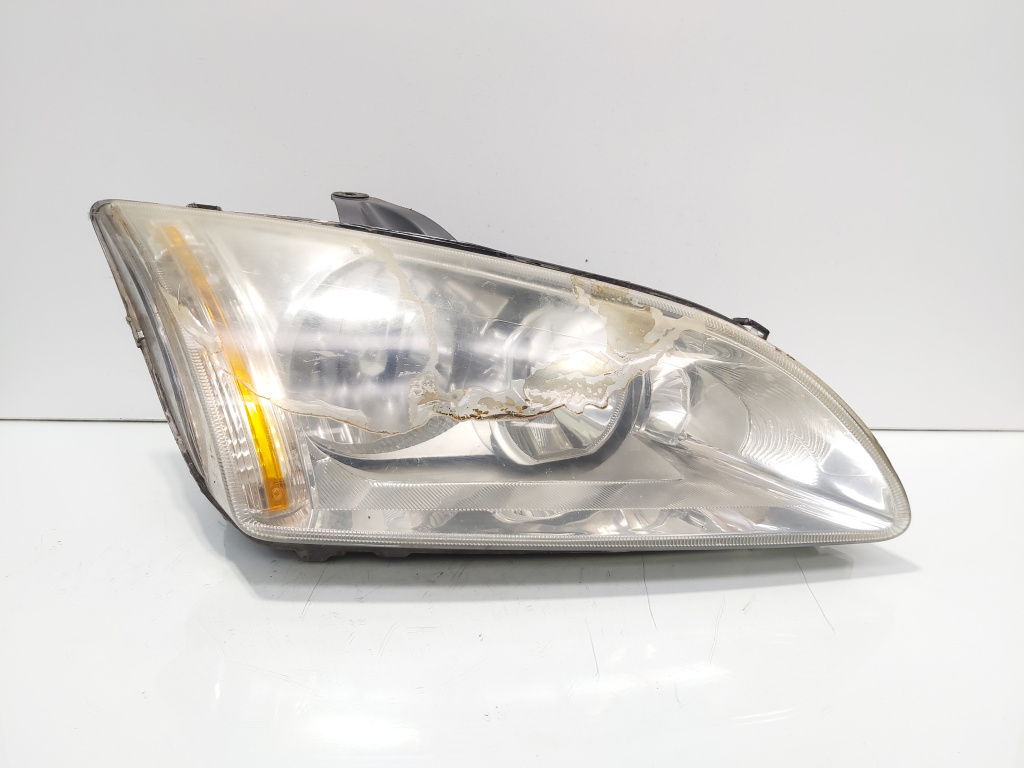 Far dreapta, Ford Focus 2 Combi (DA) vol pe stanga (id:702112)