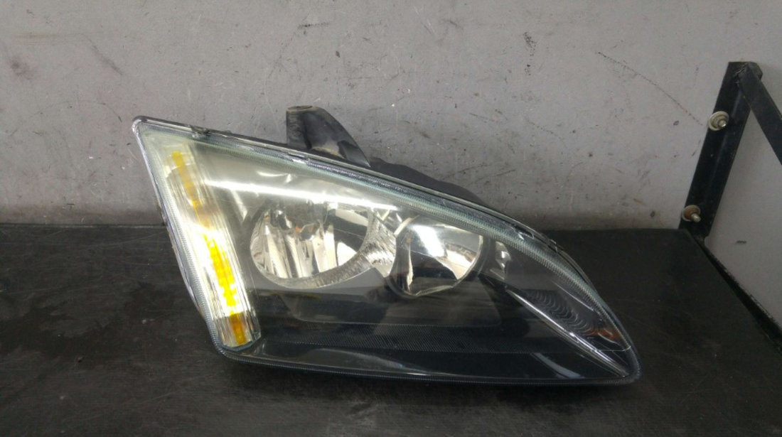 Far dreapta ford focus 2 da hcp dp 4m5113k060aa