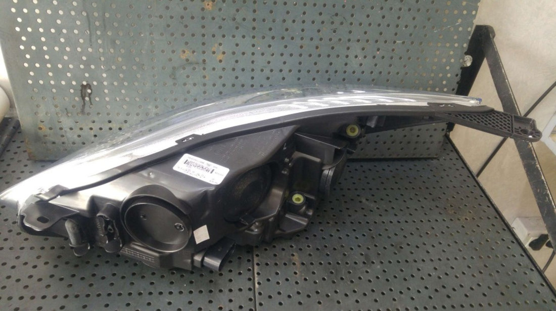 Far dreapta ford focus 3 bm5113w029ag