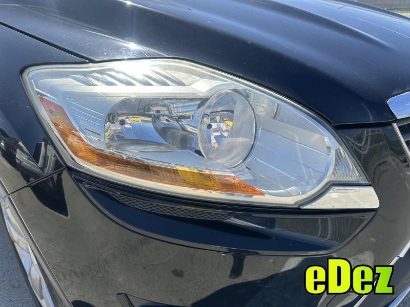 Far dreapta Ford Kuga (2008-2012)