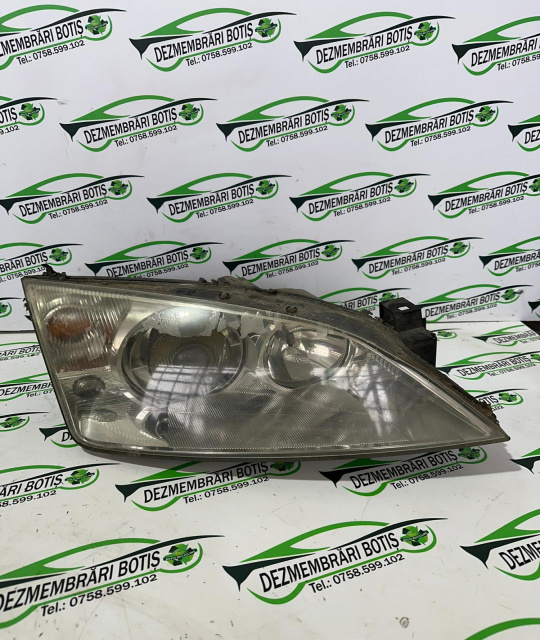 Far dreapta Ford Mondeo MK3 [2000 - 2003] wagon 2.0 Di MT (115 hp)