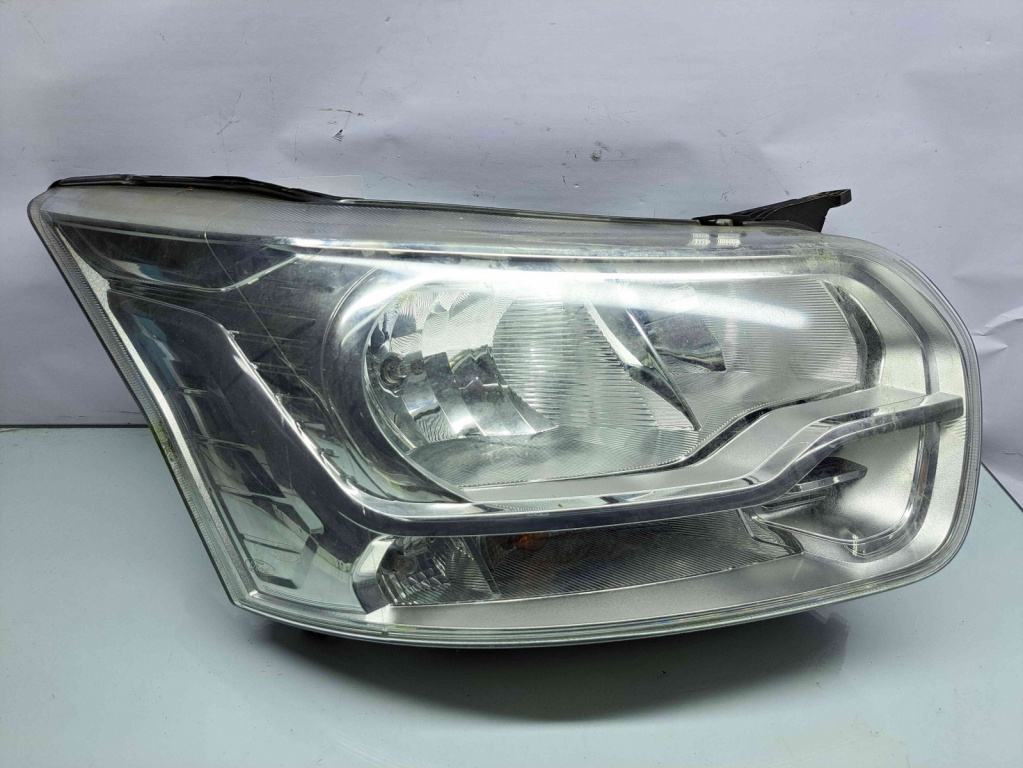 Far dreapta Ford Transit (TTG) [Fabr 2014-2023] BK31-13W029-B