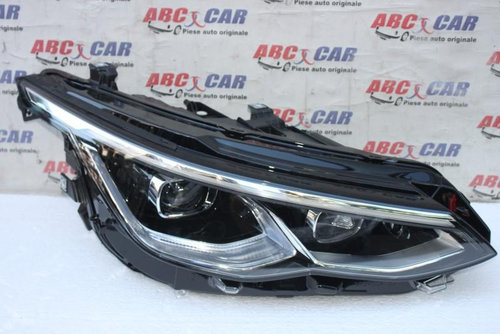 Far dreapta full LED IQ LIGHT Volkswagen Golf 8 2020-2024