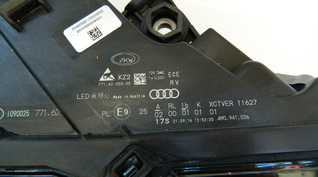 Far dreapta FULL Led Matrix Audi Q7 model 2016-2019 cod 4M0941036