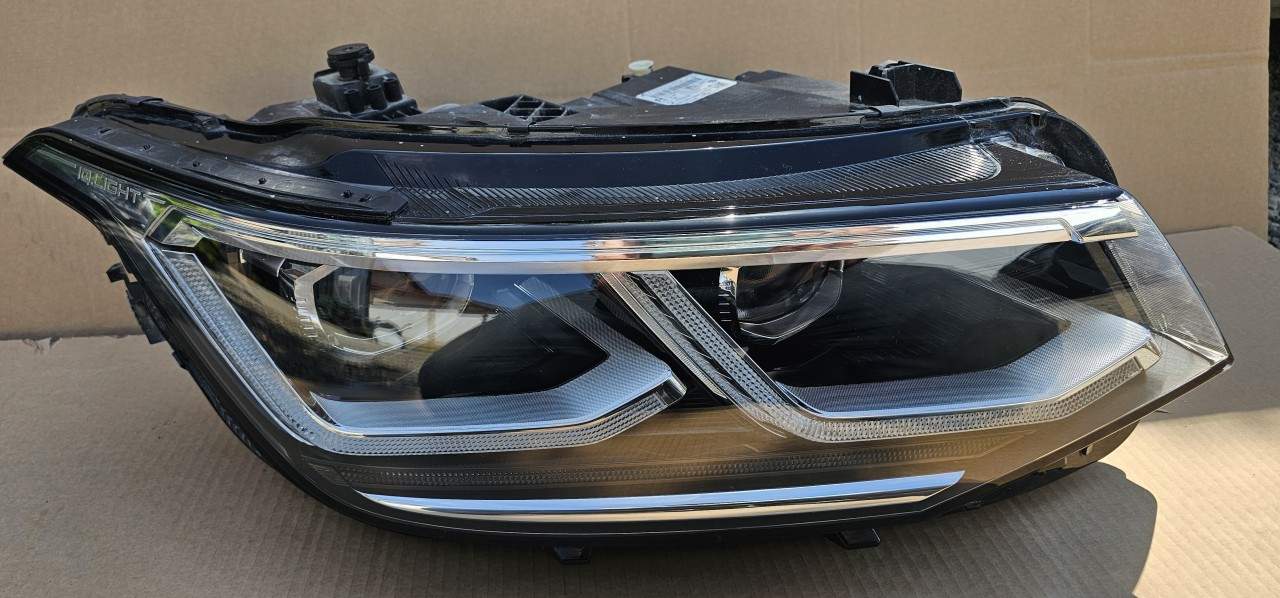 Far dreapta Full LED Matrix Vw Tiguan 2 Facelift IQ LIGHT 2020 2021 2022 2023