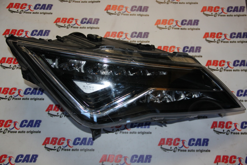 Far dreapta Full Led Seat Leon 5F cod: 5F1941008F model 2015