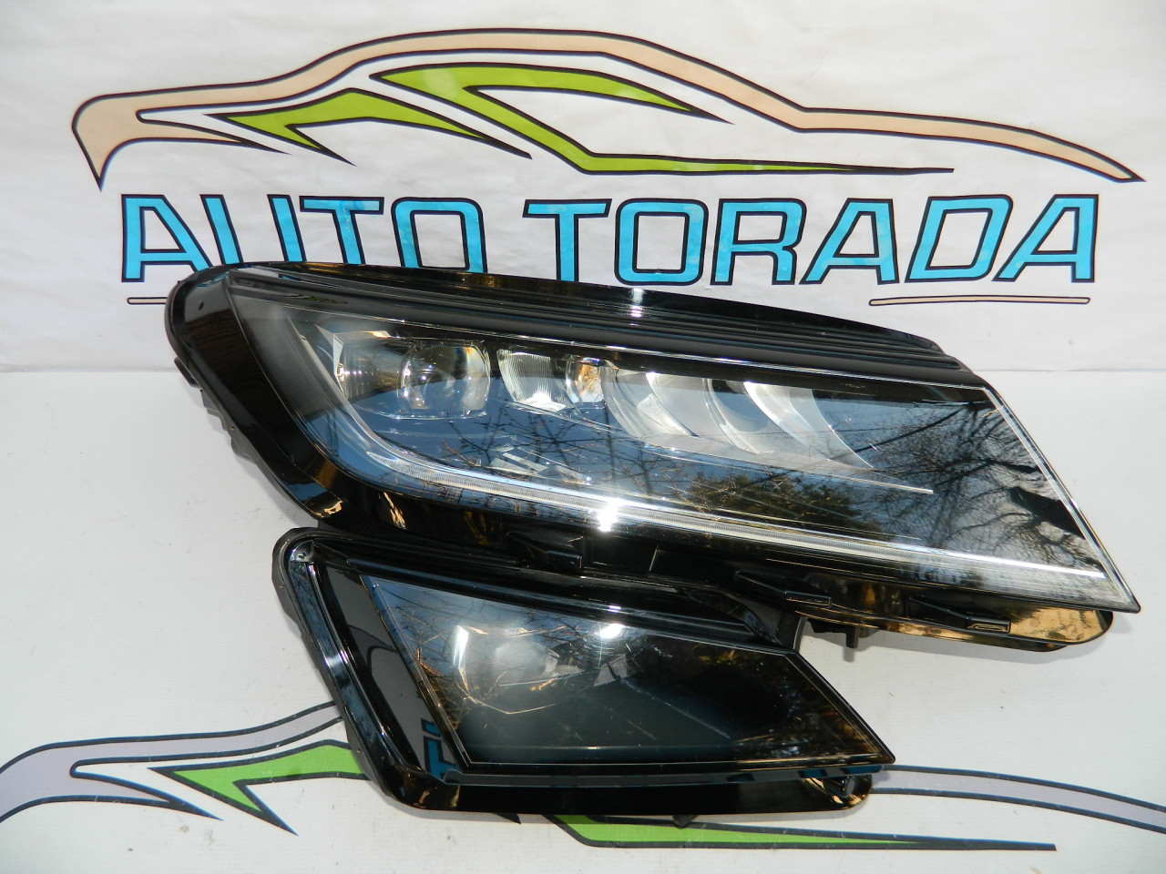 Far dreapta Full Led Skoda Kodiaq cod 566941016F