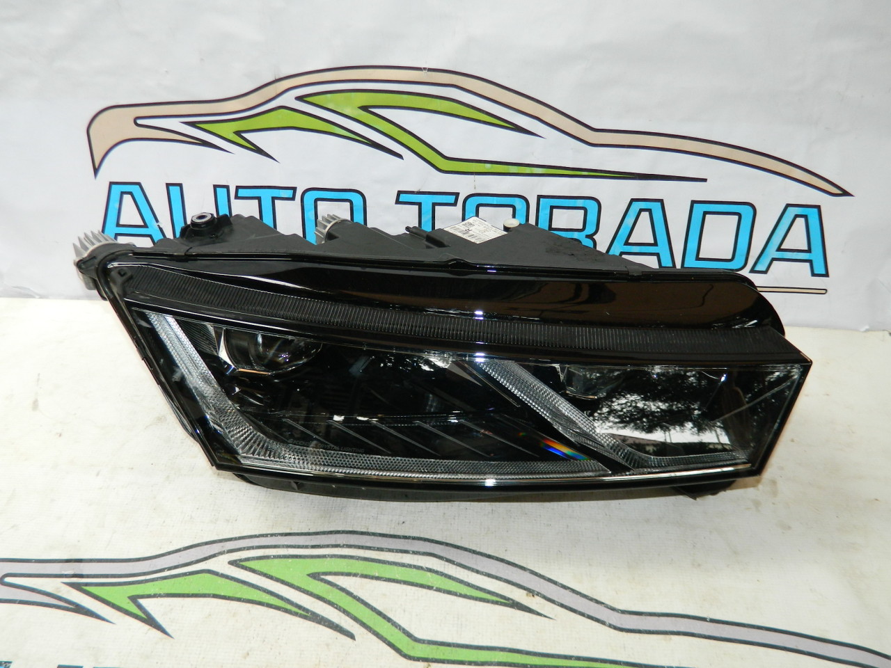 Far dreapta Full LED Skoda Octavia 4 model 2020-2023 cod 5E4941016 B