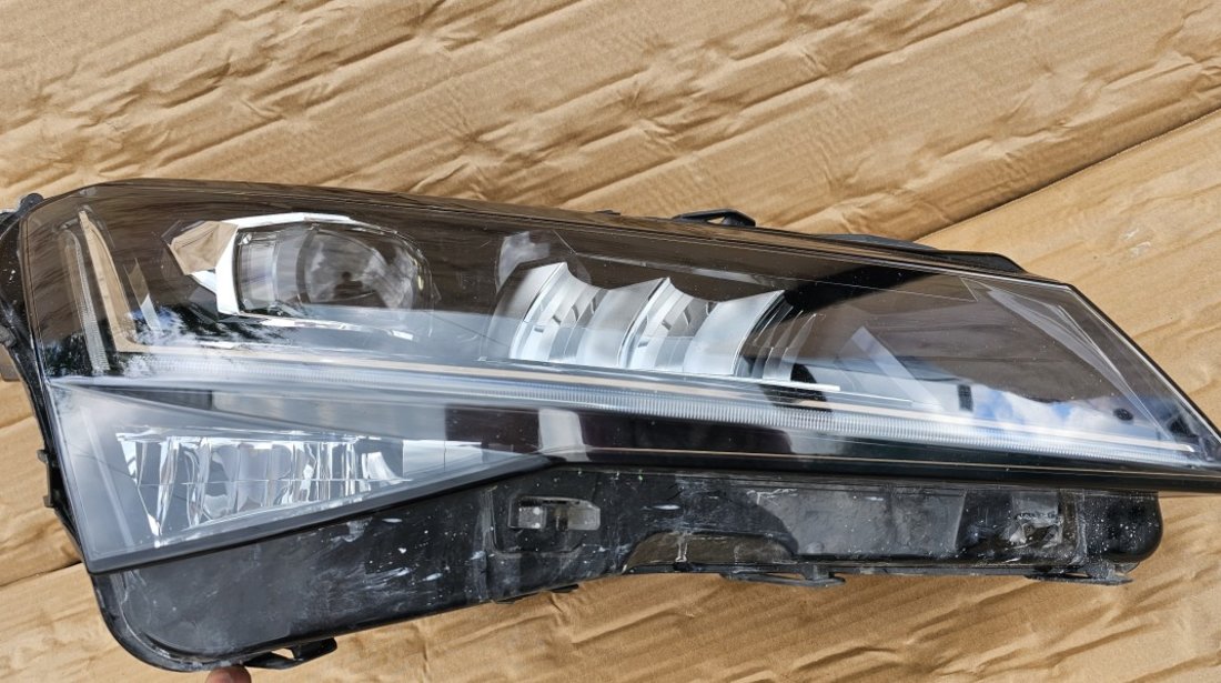 Far dreapta Full Led Skoda Superb 3 Facelift Crystal Lighting 2019 2020 2021