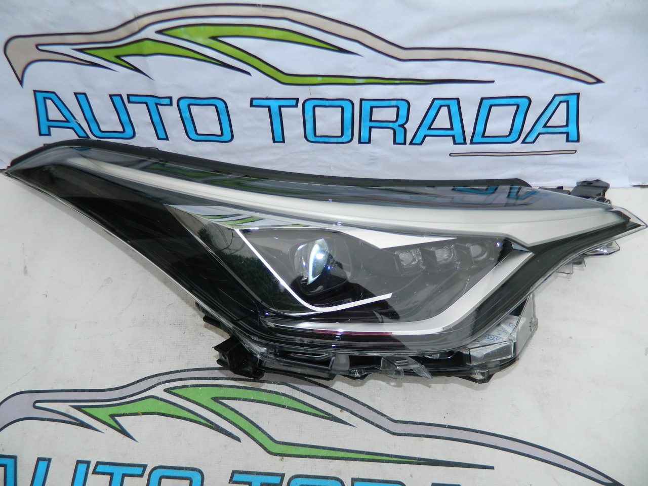 Far dreapta FULL LED Toyota CHR An 2019 2020 2021 2022 cod 81110-F4280