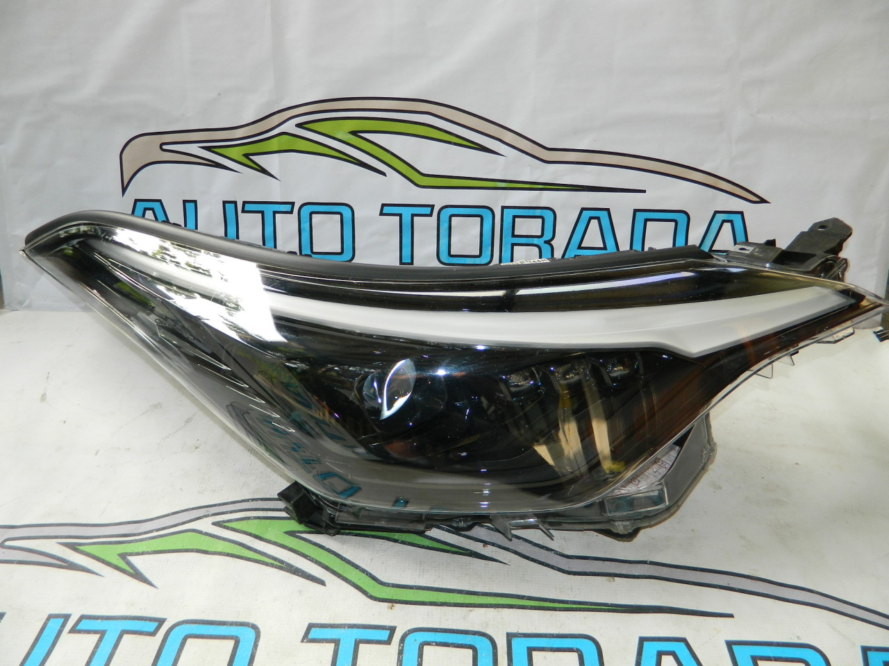 Far dreapta Full LED Toyota CHR C-HR Facelift 2019-2022 cod 81110-YP260-00
