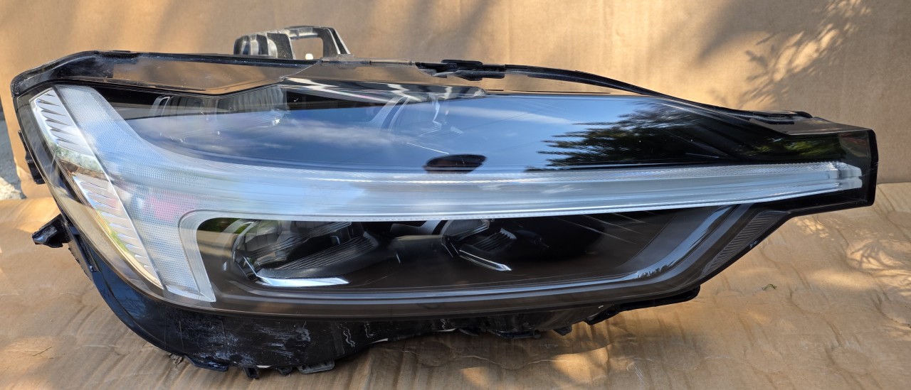 Far dreapta Full Led Volvo XC60 Facelift 2022 2023 2024